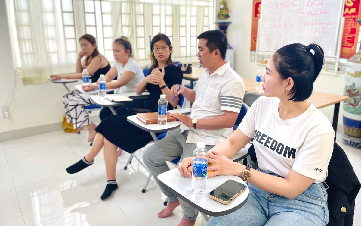 Các thành viên Cộng Đồng Spa giao lưu với nhau