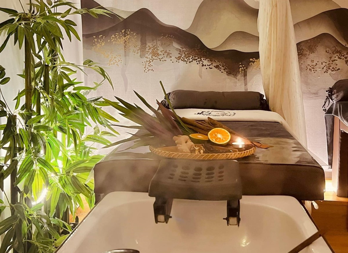 Diệu Beauty Corner sử dụng dầu gội được chiết xuất từ thảo dược thiên nhiên