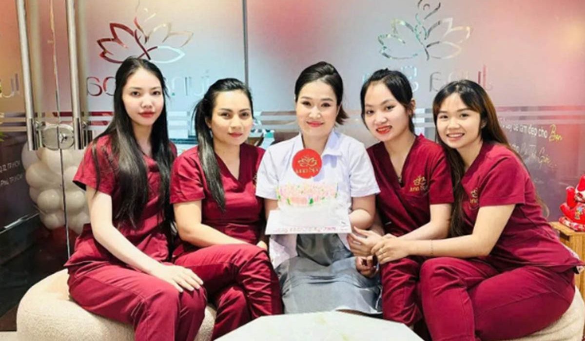 kỹ thuật viên tại juna spa
