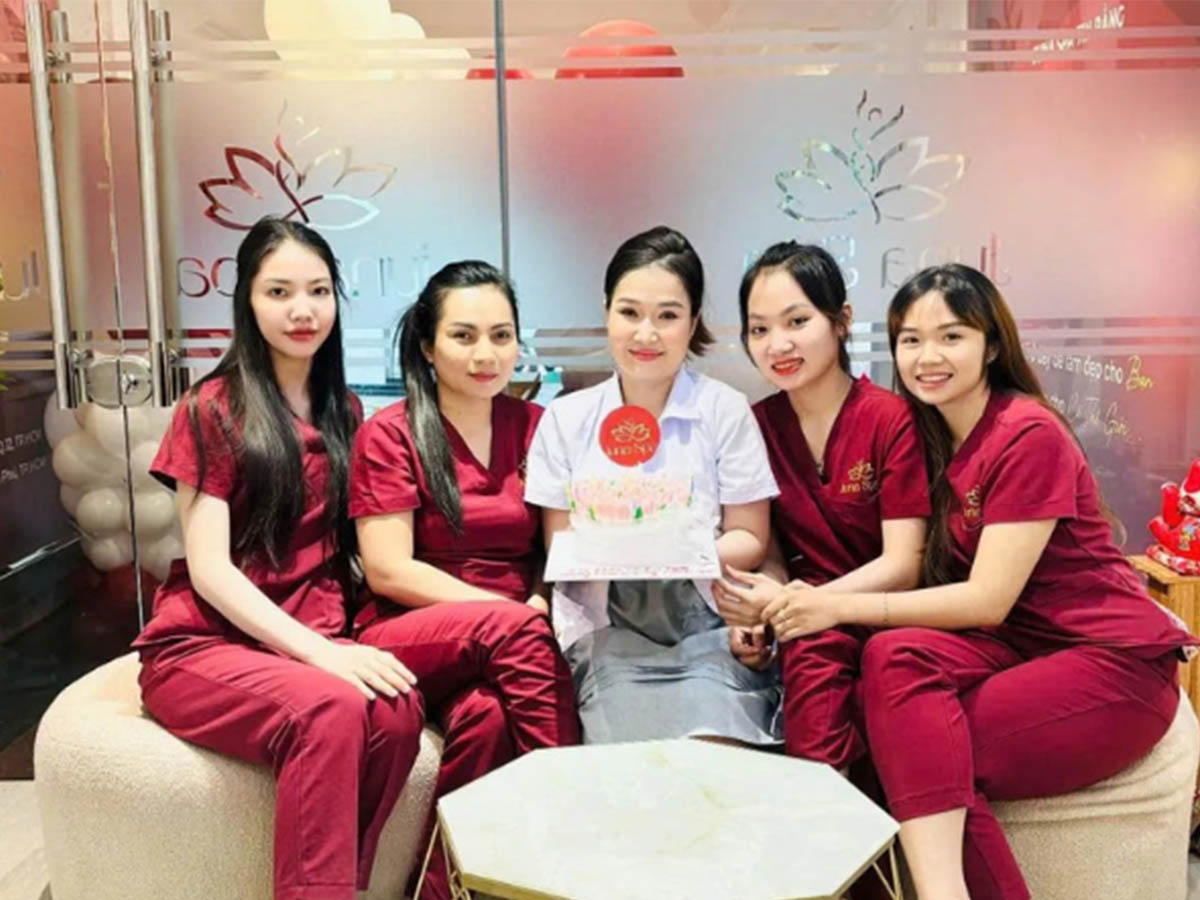 kỹ thuật viên tại juna spa